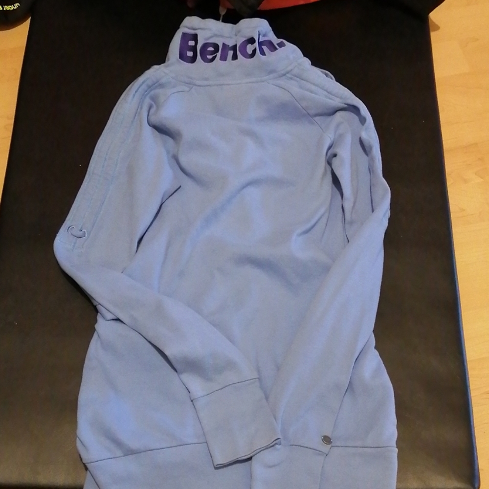 Bench sweater - Picture 3 of 5